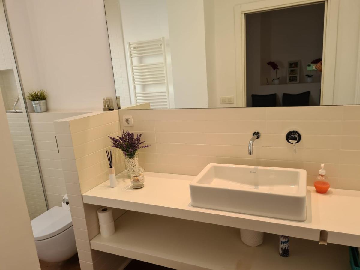 Impresionante Apartamento En Ruzafa Al Lado Del Mercado Valenza Esterno foto